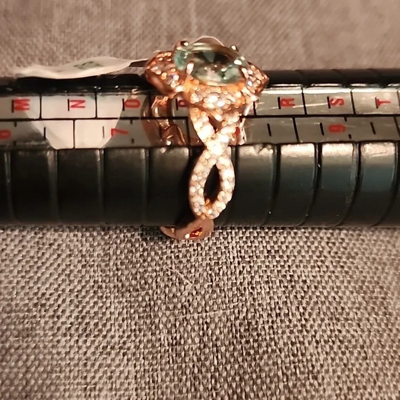 Bomb Party Ring - Picture 4 of 7